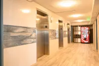 Ocean View Balcony and Resort Amenities - Luxurious Coastal Retreat