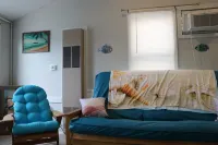 Steps to Beach and Nightlife Excitement - Charming Coastal Getaway Hotels in Hampton Beach