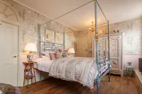 The Dial House Hotels in Aylsham