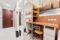 Cozy Living and Comfy Studio Sky House BSD Apartment - 2-Star