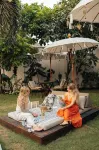Hani Hideaway