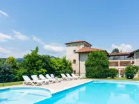 Agriturismo with Pool Near Golf Course & Salò