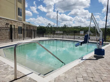 Woodspring Suites Orlando International Drive Отели рядом с достопримечательностью «Бейзилика оф Нешнел Шрайн оф Мэри, Квин оф Юниверс»