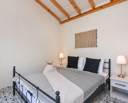 บ้านพักลูนาริอา โรงแรมในไอวาลิค