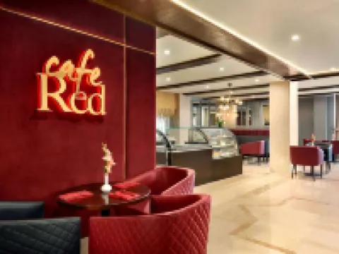 รามาดา โดย วินแฮม ละฮอร์ กูลเบิร์ก II โรงแรมในลาฮอร์