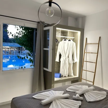 Zoumis Residence