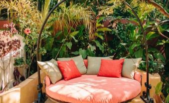 Lions' Luxury Eco Resort & Spa