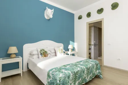 Colibrì Prestige Rooms - Roman Ruins View Отели рядом с достопримечательностью «Cagliari International Container Terminal CICT»