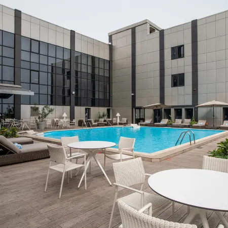 Krystal Palace Douala