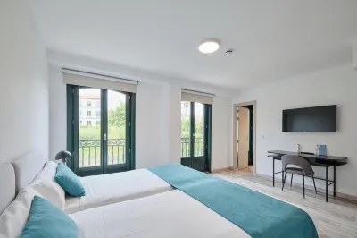 Hotel Pombal Rooms Hotel dekat University of Santiago de Compostela