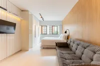 Sol - Flats Av Cauaxi by Anora Spaces - parking