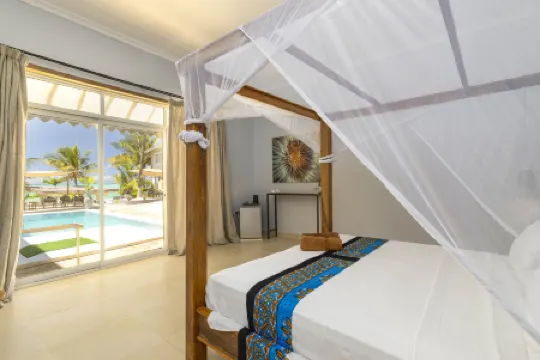 帕傑海灘公寓酒店