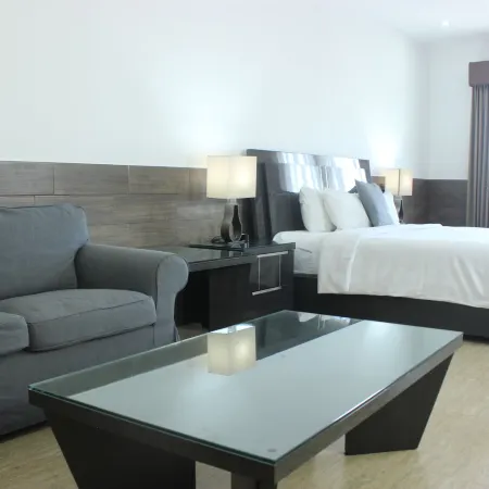 Beverly Hills: Hotel and Business Отели в г. Антигуо Кускатлан