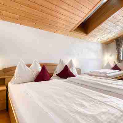 Haus Alvier - 2-zimmer Fewo Zimba mit Balkon Rooms