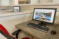 Ramada by Wyndham Sarasota Waterfront - Business