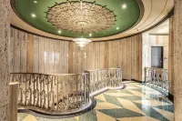 Bottleworks Hotel