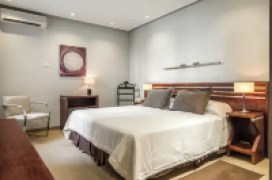 Up Retiro Hotel dekat Edificio Kavanagh