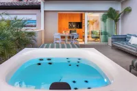 Taormina Infinity Suites - Hot Tub