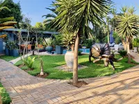 24 on Basil Boutique Luxury Hotel Các khách sạn gần Johanndsburg Zoo
