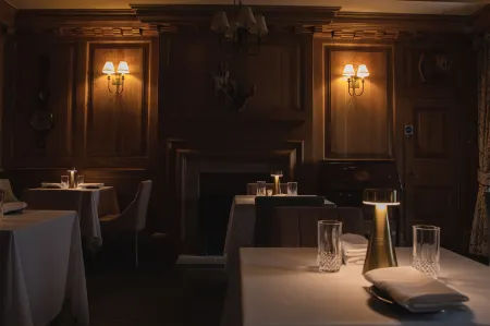 Mingary Castle - Restaurant with Rooms Отели в г. Acharacle