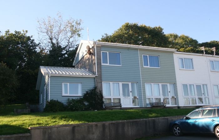 Freshwater Bay Holiday Cottages