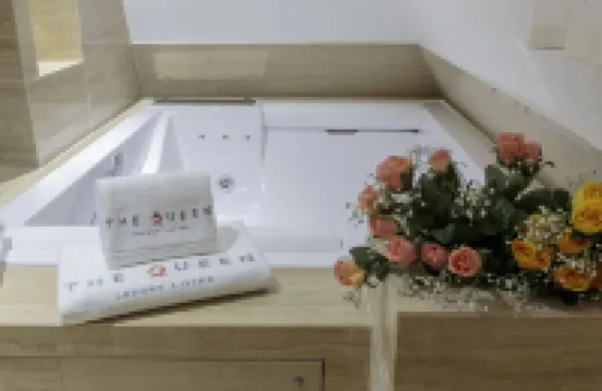 The Queen Luxury Apartments - Villa Vinicia