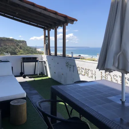 Fonte da Telha Beach Hostel