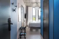 Daniel&Jacob's Urban Studios and Boutique Apartments