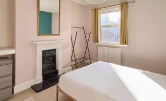 Host & Stay - Westbrook Road