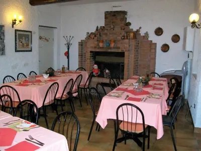 Affittacamere Vittoria Hotel in zona Villa Angelino