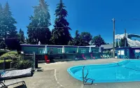 Riverside Resort & RV Park - piscina