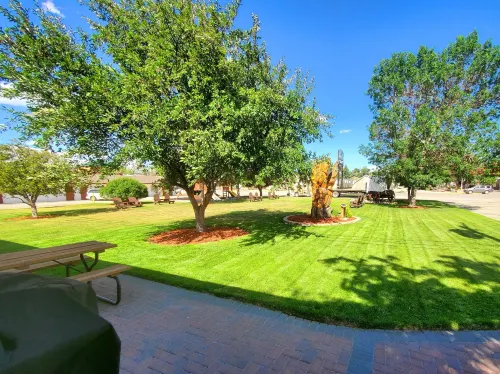 Covered Wagon Motel Lusk WY