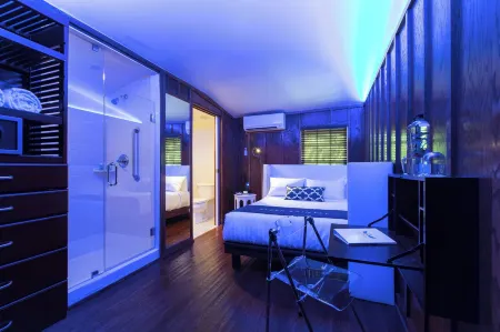 The Saint Hotel Key West, Autograph Collection Отели в г. Ки-Уэст