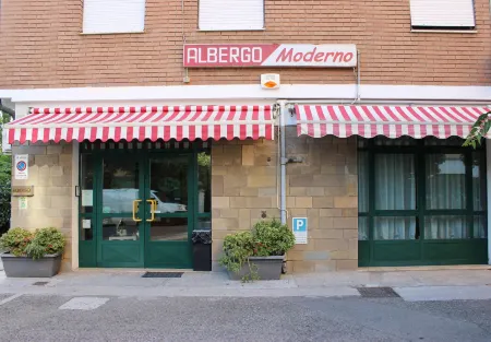 Albergo Moderno Отели рядом со станцией Modena Policlinico