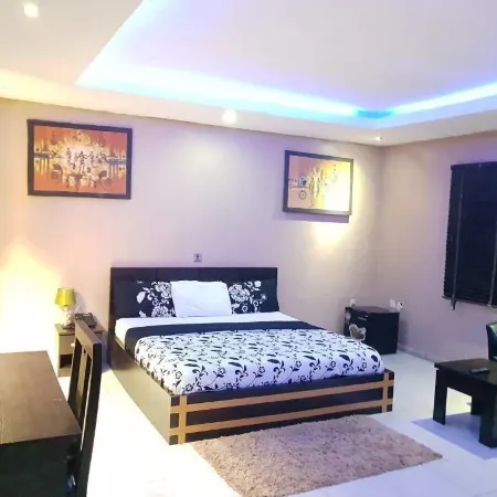 Number 95 Suites