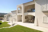 Residence SardegnaSummer Li Mori فنادق في Budoni