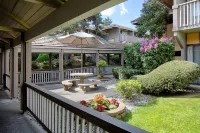 Red Lion Hotel Bellevue Hotels in Bellevue