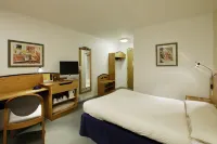 Ibis Lincoln Hotels in North Kesteven District