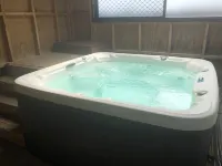 Greymouth Seaside Top 10 Holiday Park - Bathtub