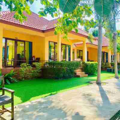 ปราณมณี บีช รีสอร์ท Hotel Exterior