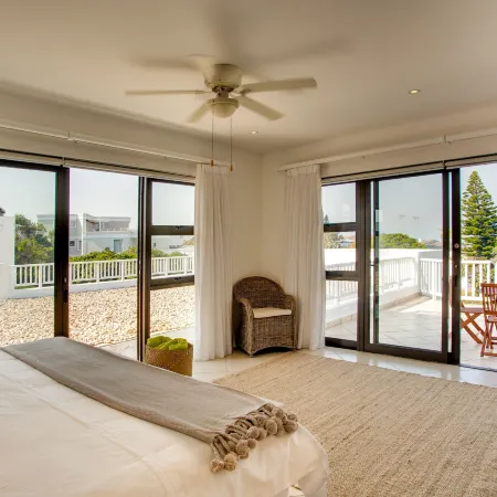 Limoni Luxury Suites