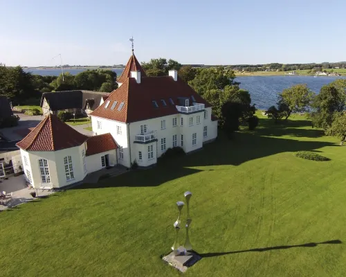 Gl. Avernæs Sinatur Hotel & Konference Hotels in Ebberup