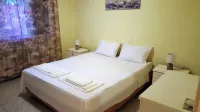 Spacious House with Seaview Hotels in Markopoulo