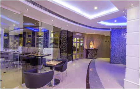 The PGS Vedanta Отели рядом с достопримечательностью «Керала Хай Корт»