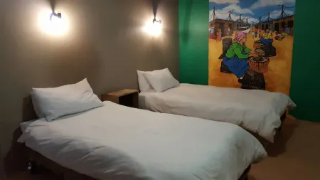 The Backpack Shack Отели рядом с достопримечательностью «Post Office Tree»