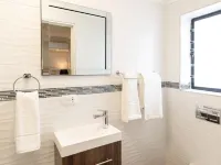 Grand House Lodge Jeffreys Bay Hotels in Western District