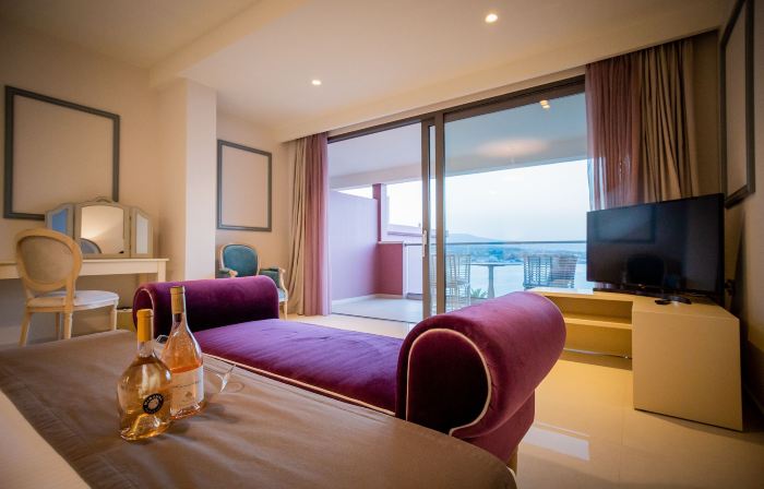 Balcony Boutique Hotel