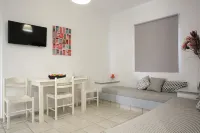 Irene Beach Apartments - balcony