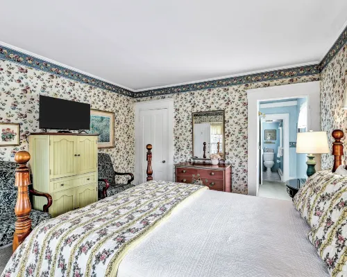 The Whalewalk Inn & Spa Hotels in Eastham