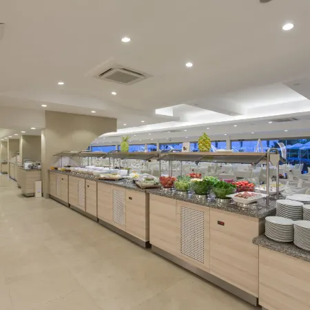 Falcon Hotel